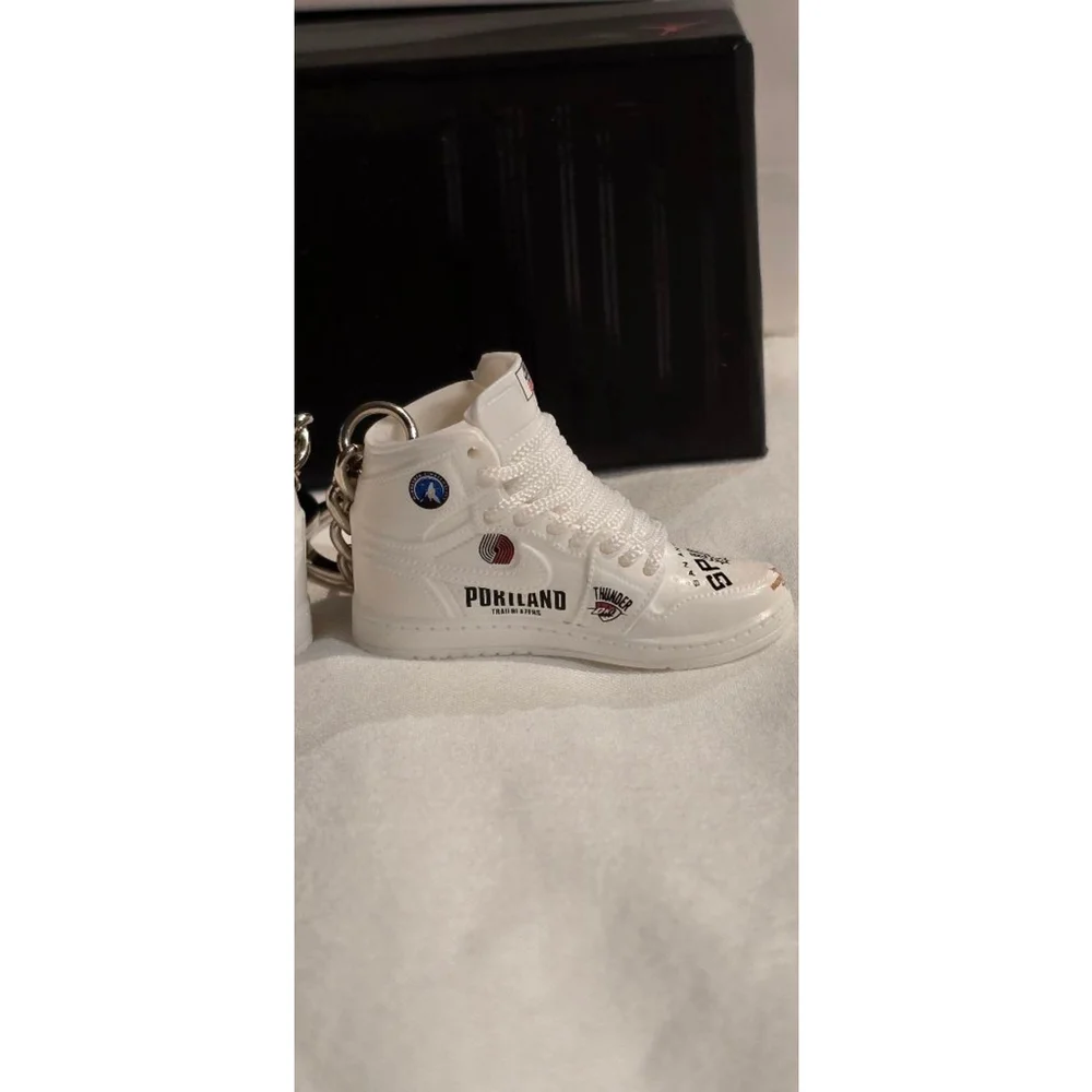 Unisex White Sneaker Keychain Set with Box and Bag One Size